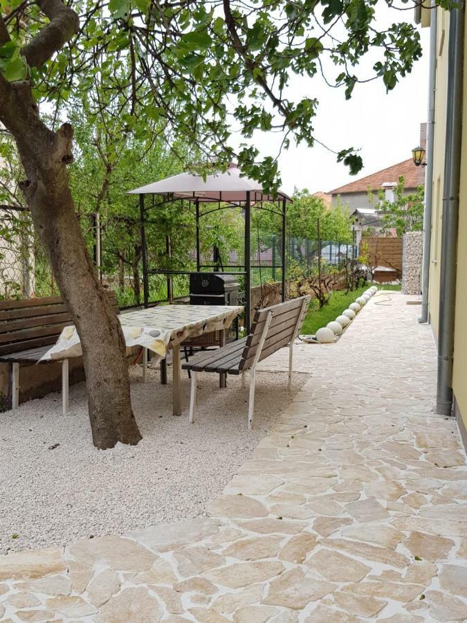 Pavlo Apartments Zadar Luaran gambar